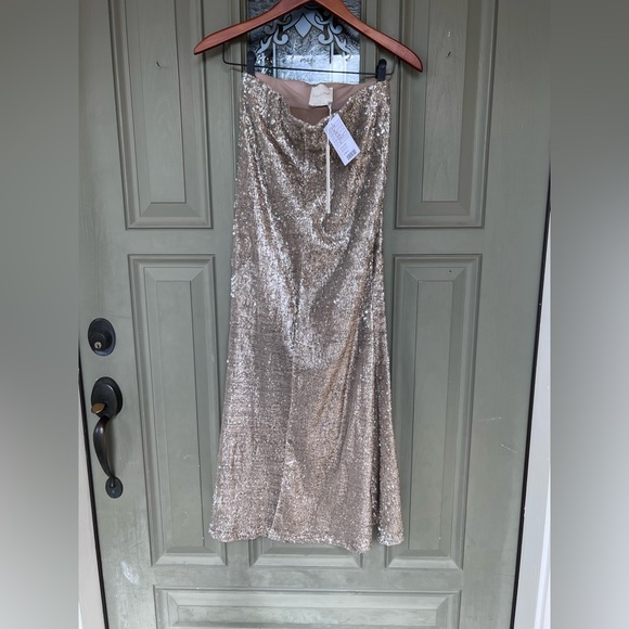 New with tags. Golden sequin mermaid skirt - Picture 5 of 6